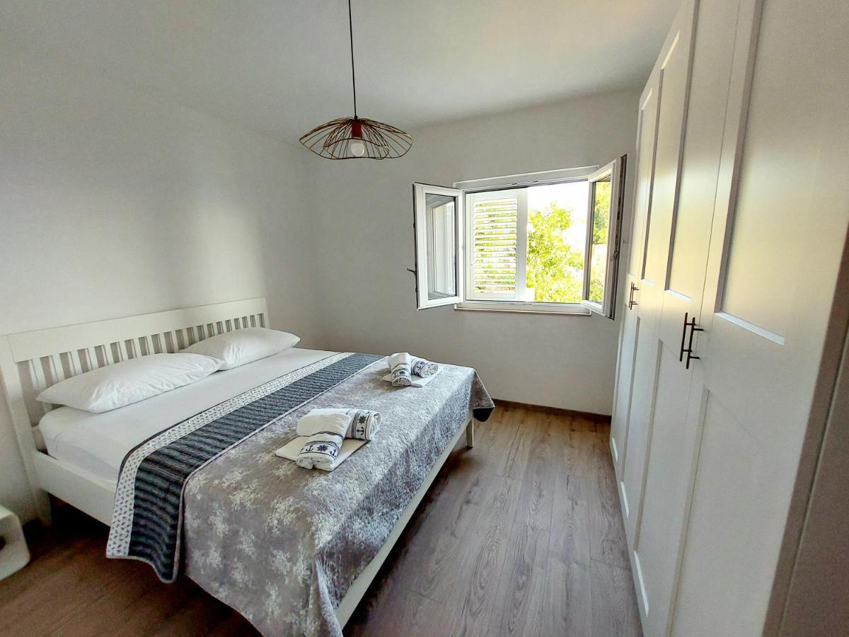 Luxury Sea View Apartment Йесенице Екстериор снимка