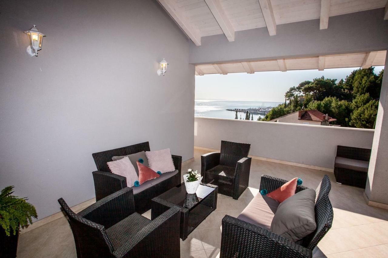 Luxury Sea View Apartment Йесенице Екстериор снимка