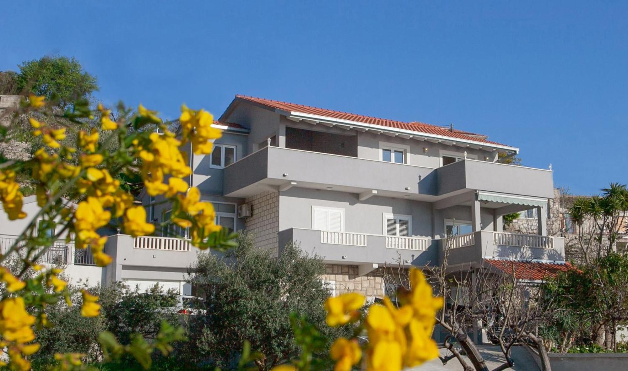 Luxury Sea View Apartment Йесенице Екстериор снимка