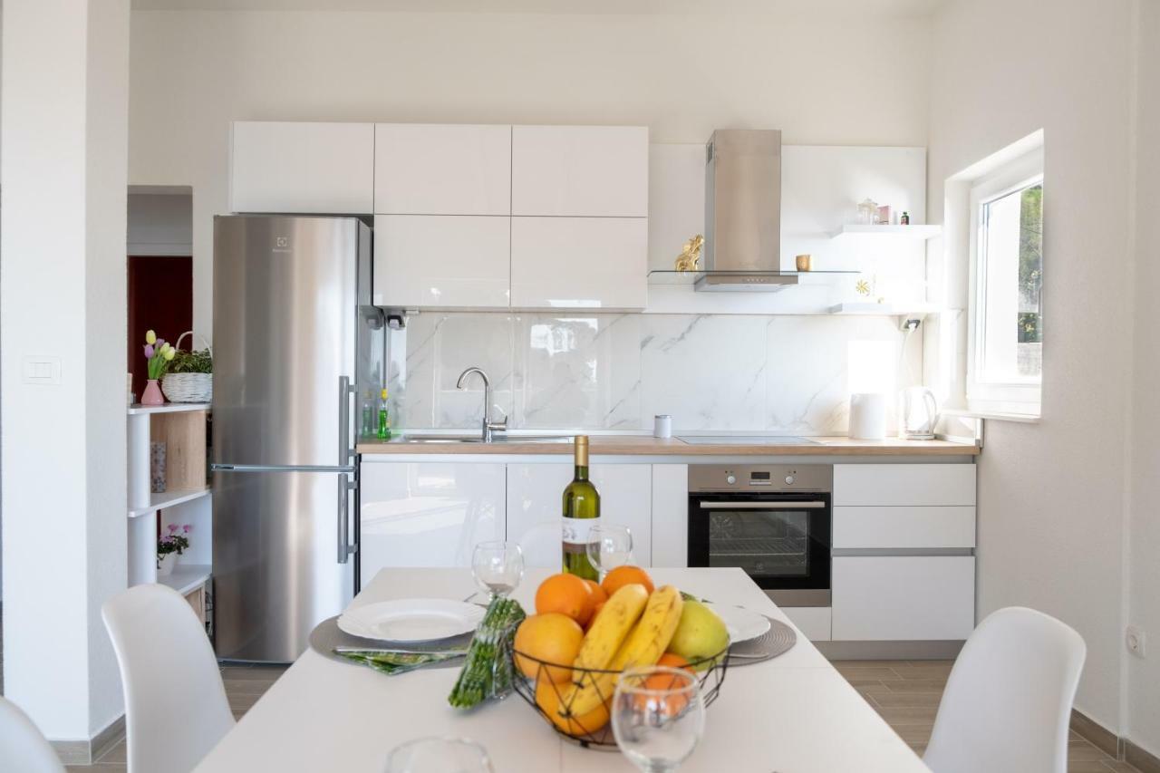 Luxury Sea View Apartment Йесенице Екстериор снимка